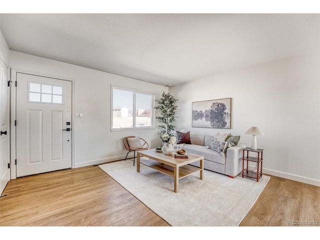 1529 S Nucla St, Aurora, CO 80017