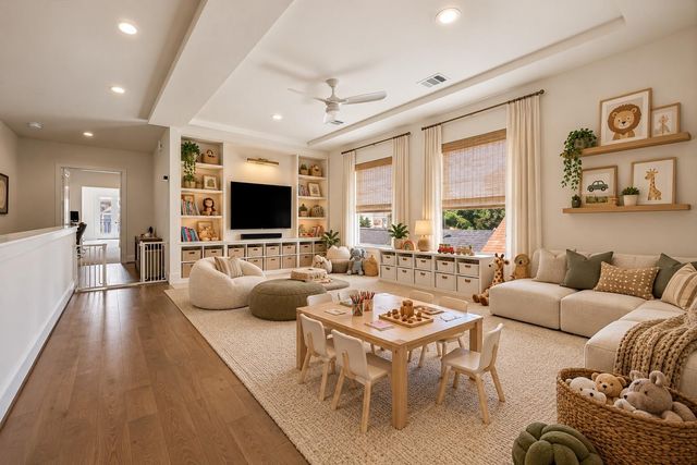 541 W 27th Street, Houston, TX 77008
