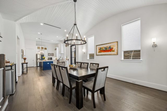541 W 27th Street, Houston, TX 77008