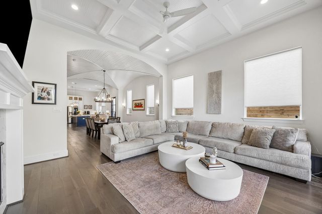 541 W 27th Street, Houston, TX 77008