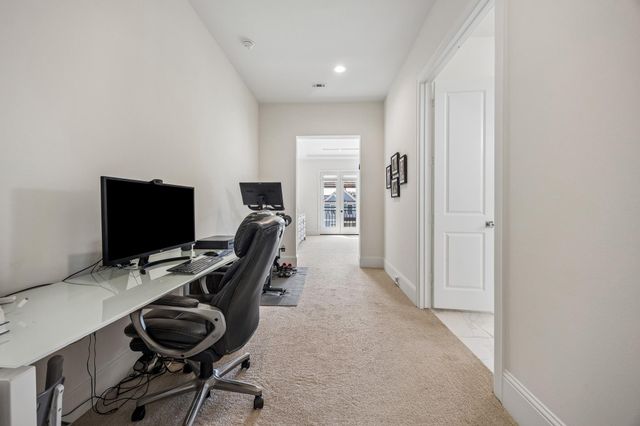541 W 27th Street, Houston, TX 77008
