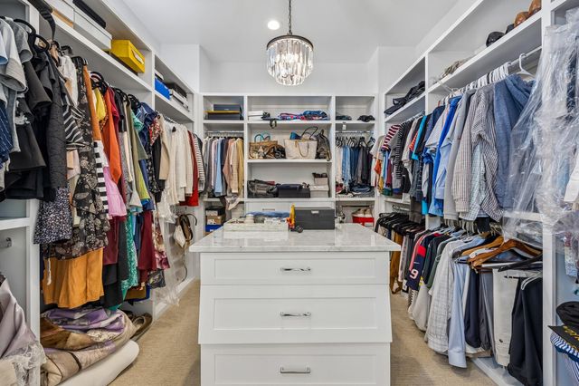 541 W 27th Street, Houston, TX 77008