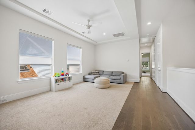 541 W 27th Street, Houston, TX 77008