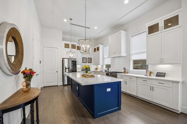541 W 27th Street, Houston, TX 77008