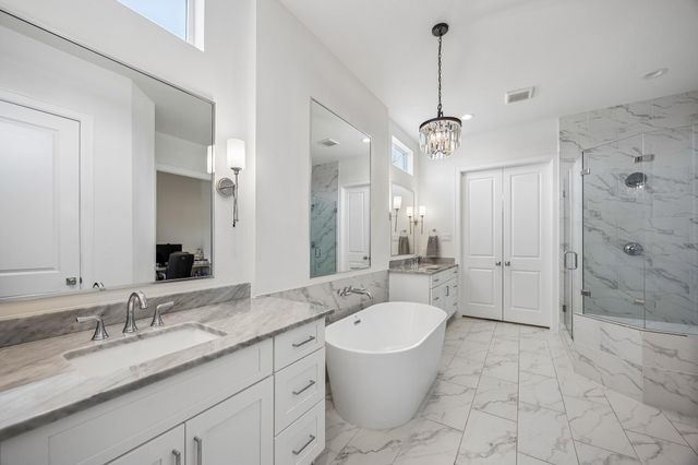 541 W 27th Street, Houston, TX 77008