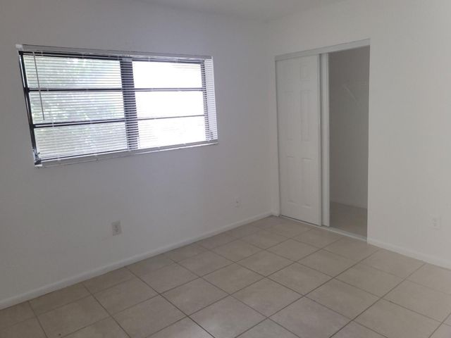 2442 NW 52nd Avenue, Lauderhill, FL 33313