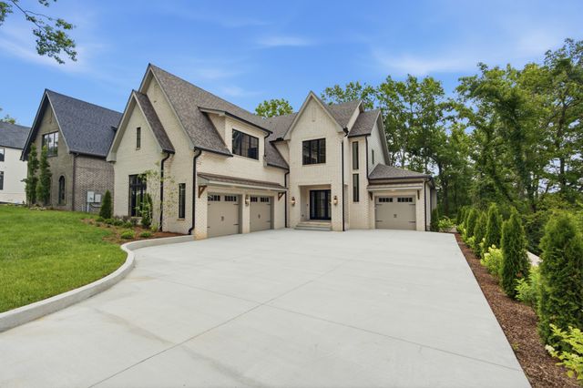 1004 Rodney Dr, Nashville, TN 37205