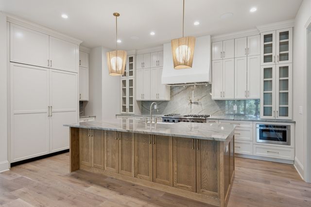 1004 Rodney Dr, Nashville, TN 37205
