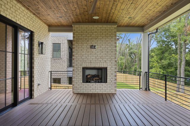 1004 Rodney Dr, Nashville, TN 37205