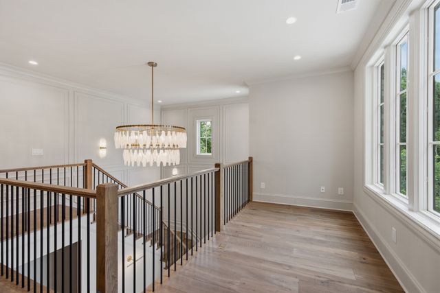 1004 Rodney Dr, Nashville, TN 37205