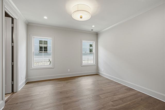 1004 Rodney Dr, Nashville, TN 37205