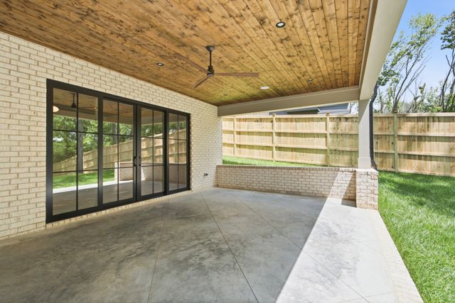 1004 Rodney Dr, Nashville, TN 37205