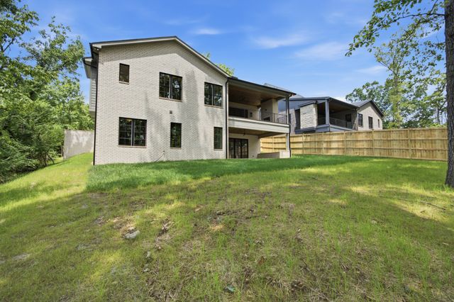 1004 Rodney Dr, Nashville, TN 37205