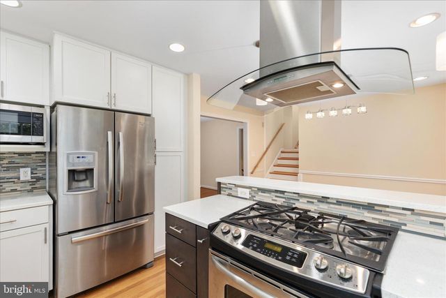 2406 CLAREMONT DR, Falls Church, VA 22043