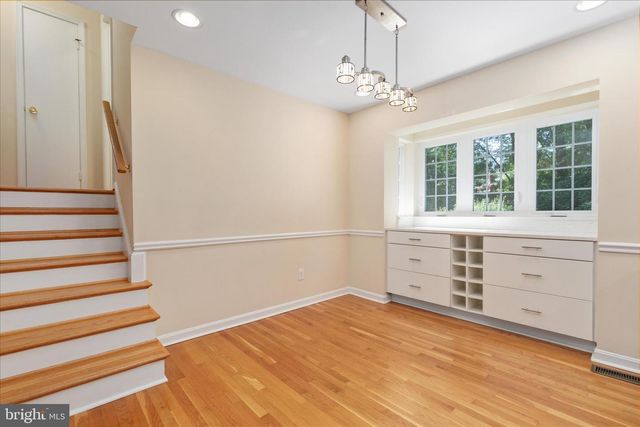 2406 CLAREMONT DR, Falls Church, VA 22043
