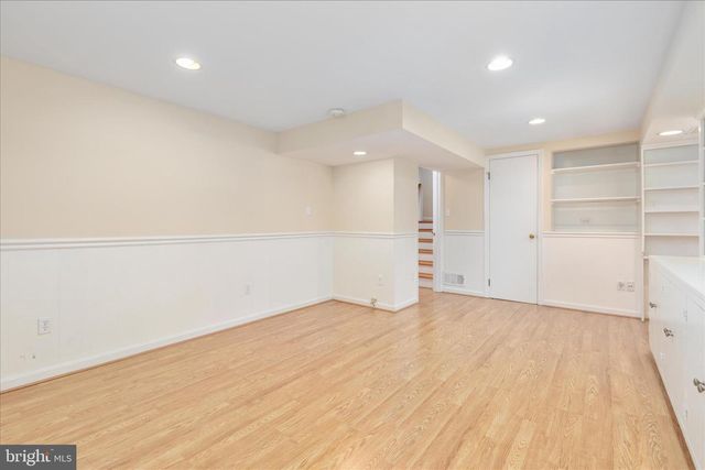 2406 CLAREMONT DR, Falls Church, VA 22043