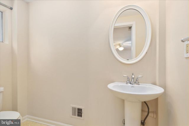 2406 CLAREMONT DR, Falls Church, VA 22043
