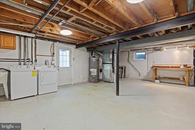 2406 CLAREMONT DR, Falls Church, VA 22043