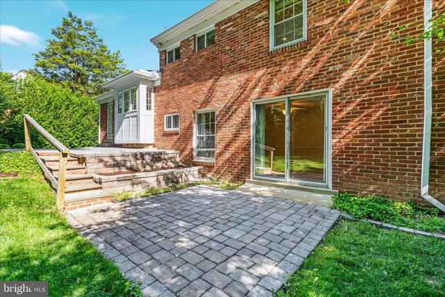 2406 CLAREMONT DR, Falls Church, VA 22043