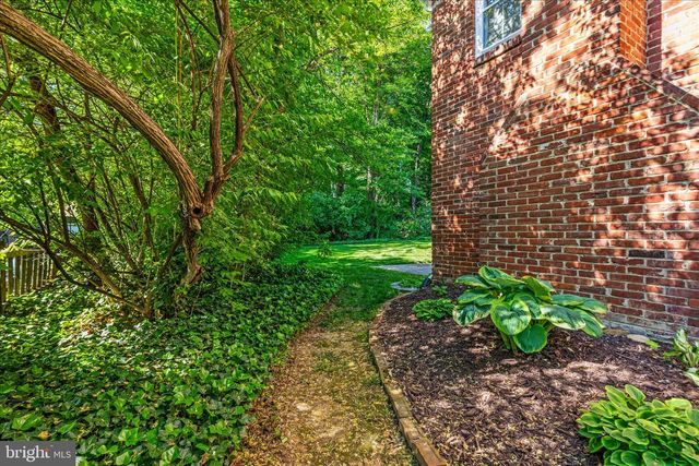 2406 CLAREMONT DR, Falls Church, VA 22043