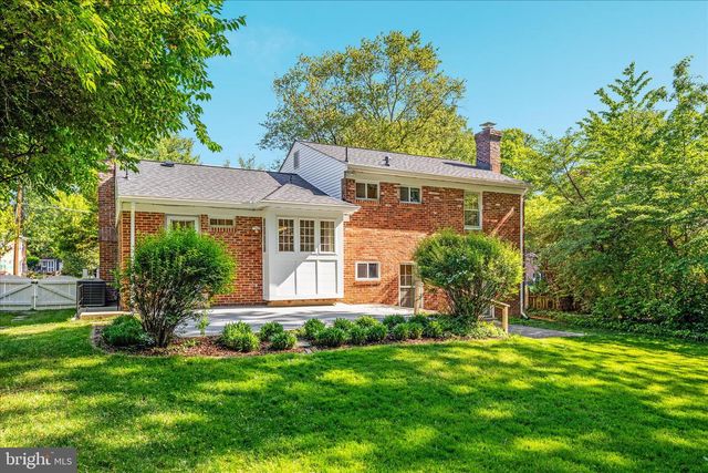 2406 CLAREMONT DR, Falls Church, VA 22043