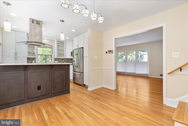 2406 CLAREMONT DR, Falls Church, VA 22043