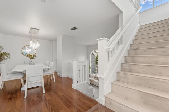 7 Chart Lane, Redwood City, CA 94065