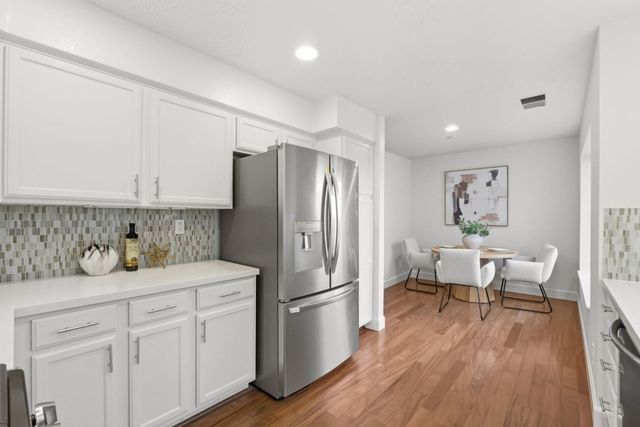 7 Chart Lane, Redwood City, CA 94065