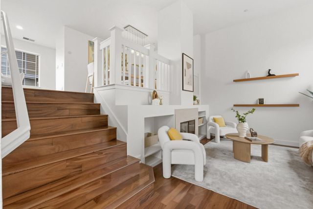 7 Chart Lane, Redwood City, CA 94065