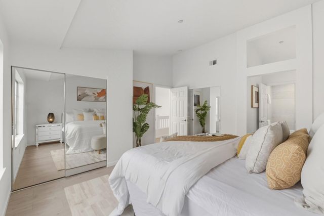 7 Chart Lane, Redwood City, CA 94065