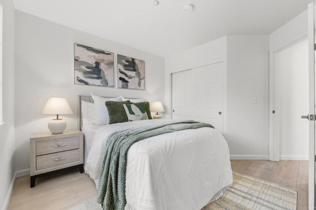 7 Chart Lane, Redwood City, CA 94065