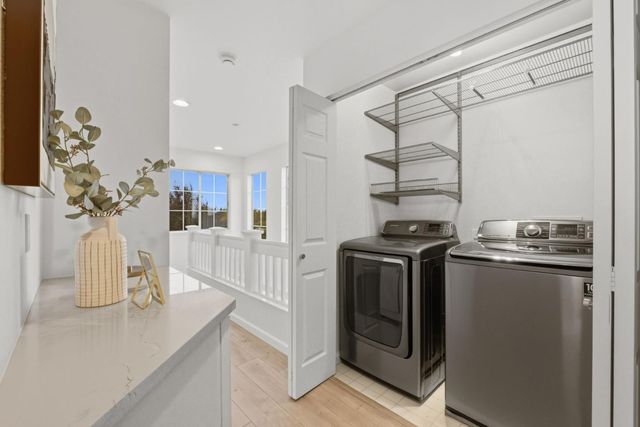 7 Chart Lane, Redwood City, CA 94065