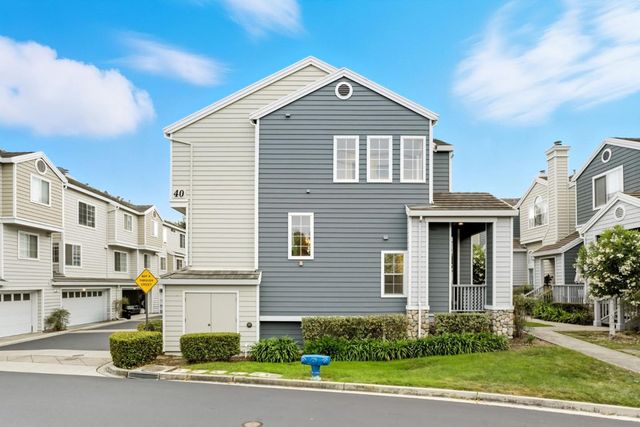 7 Chart Lane, Redwood City, CA 94065