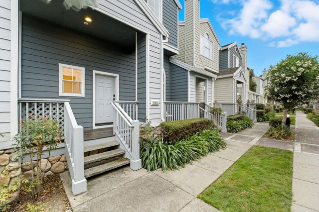 7 Chart Lane, Redwood City, CA 94065