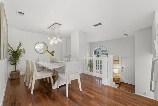 7 Chart Lane, Redwood City, CA 94065