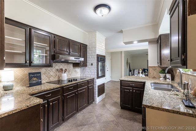 6768 S 66th East Avenue, Tulsa, OK 74133