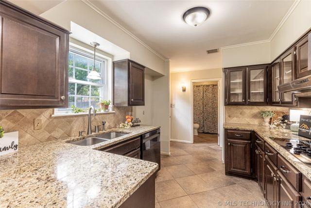 6768 S 66th East Avenue, Tulsa, OK 74133