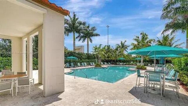20908 NW 1st Drive, Pembroke Pines, FL 33029