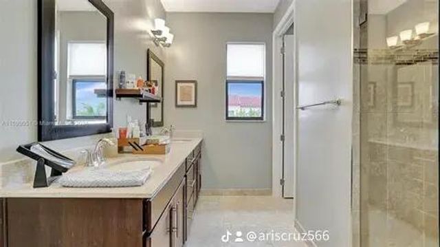 20908 NW 1st Drive, Pembroke Pines, FL 33029