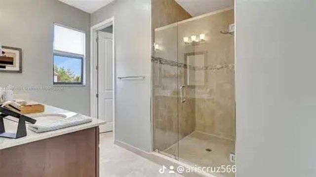 20908 NW 1st Drive, Pembroke Pines, FL 33029