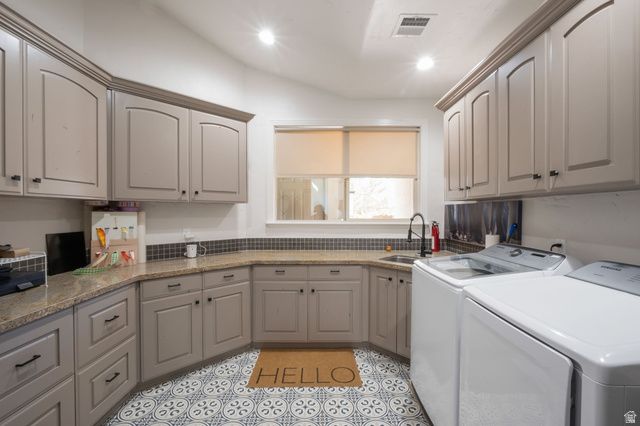 513 E SOUTHFORK DR, Draper, UT 84020