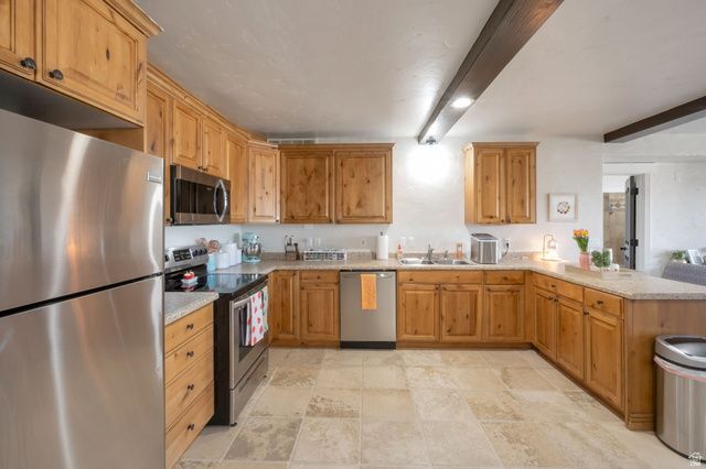 513 E SOUTHFORK DR, Draper, UT 84020