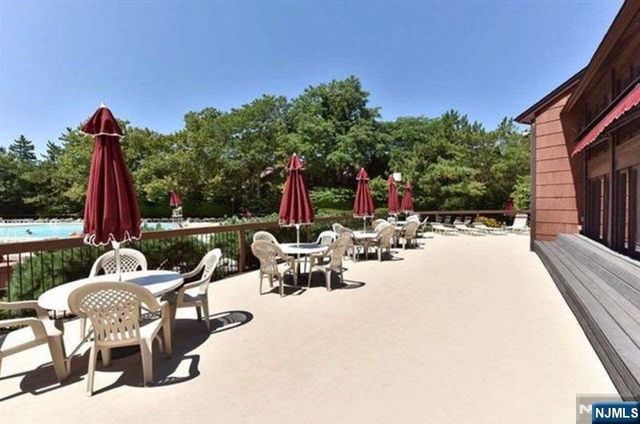 497 Teal Plaza 497, Secaucus, NJ 07094