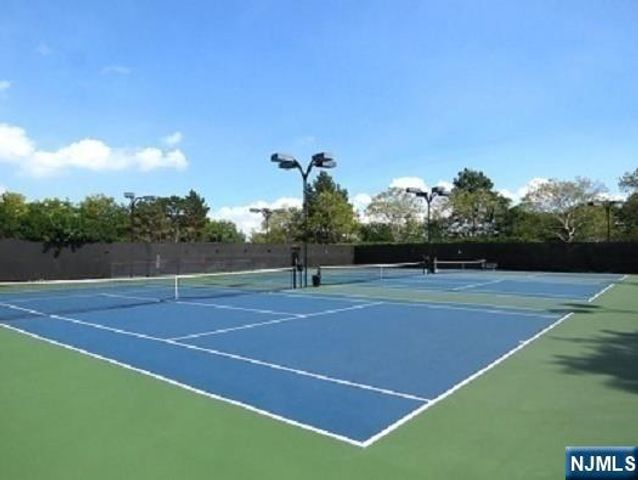 497 Teal Plaza 497, Secaucus, NJ 07094