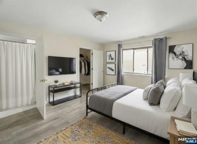 497 Teal Plaza 497, Secaucus, NJ 07094