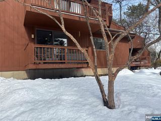 497 Teal Plaza 497, Secaucus, NJ 07094