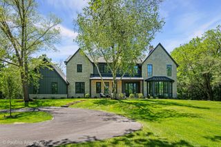 699 Plum Tree Road, Barrington Hills, IL 60010