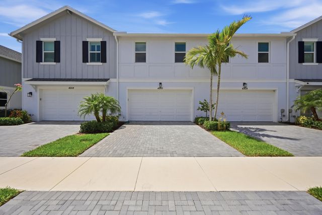 4910 N Longwood Lake Square, Westlake, FL 33470