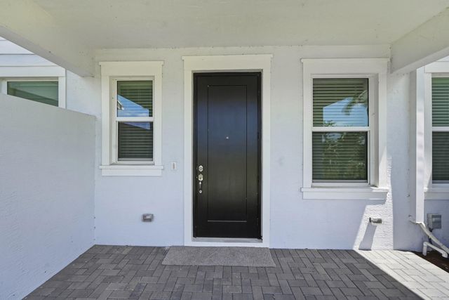 4910 N Longwood Lake Square, Westlake, FL 33470