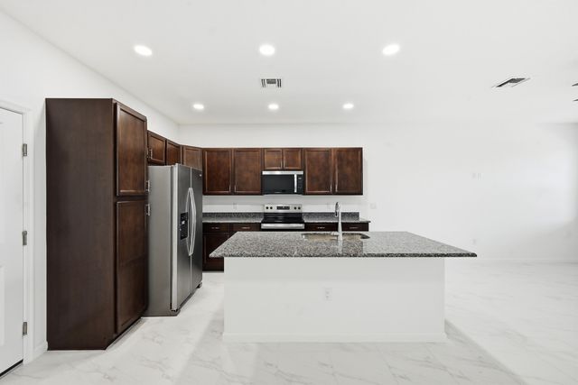 4910 N Longwood Lake Square, Westlake, FL 33470